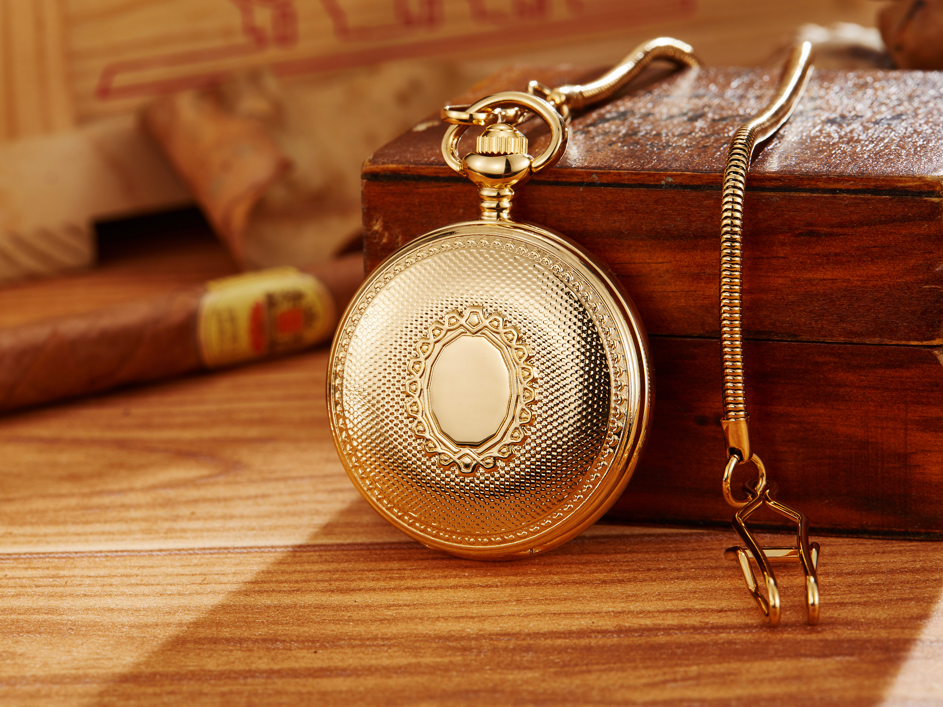 Vintage Luxury Gold Carving Au - Luxury Watch Engraving recension och pris